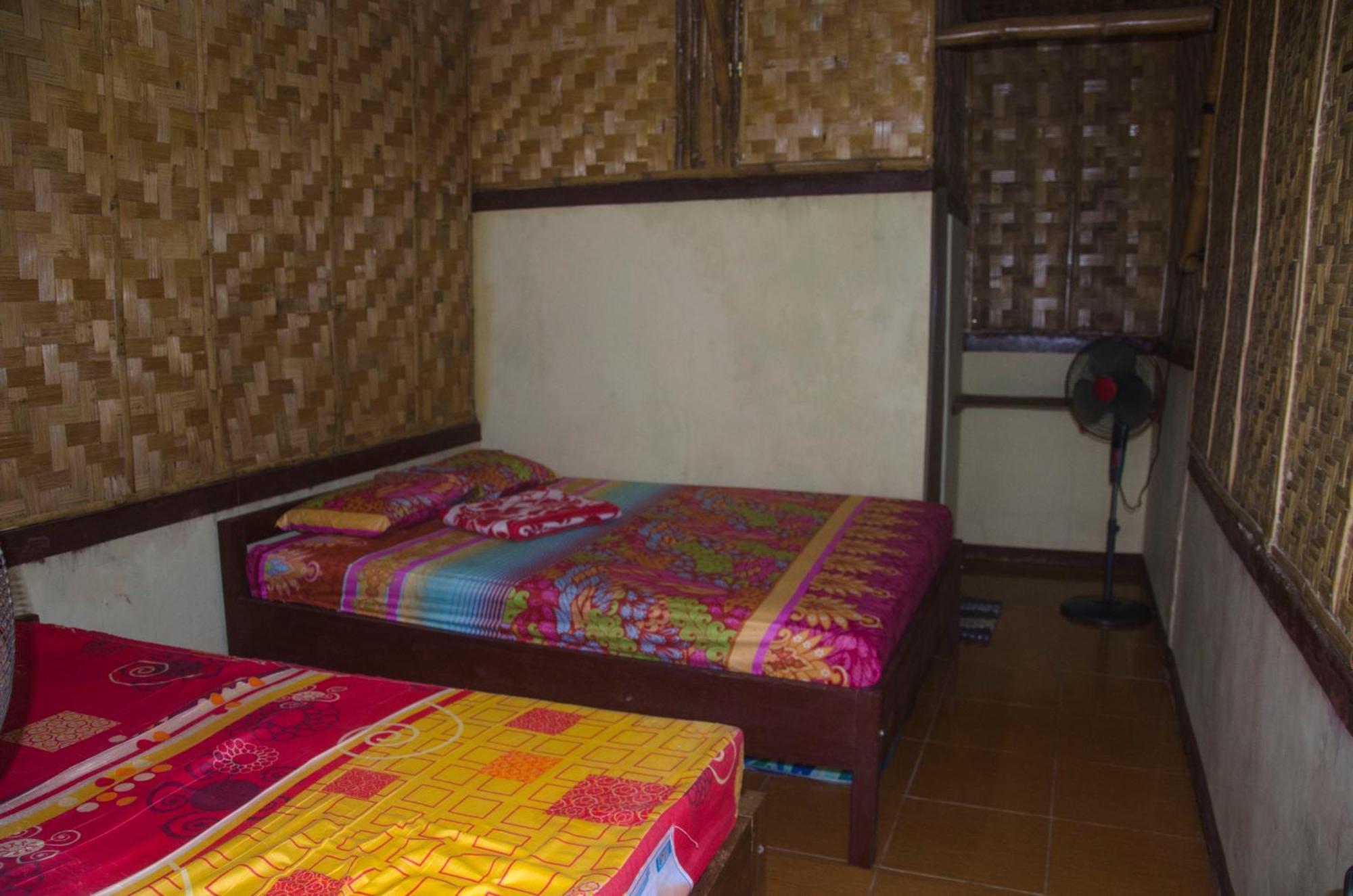Red Island Bungalows Pasanggaran Bagian luar foto