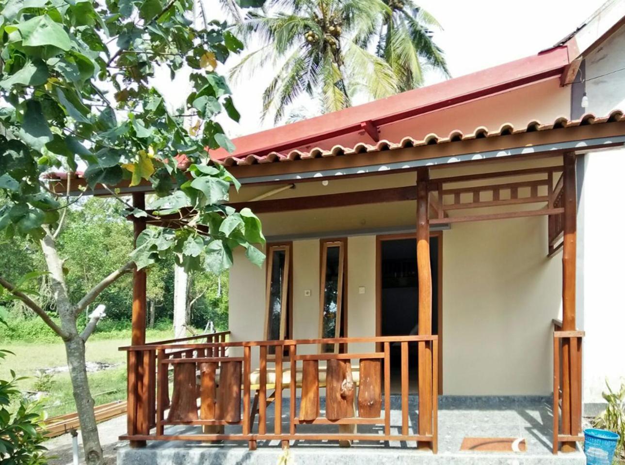 Red Island Bungalows Pasanggaran Ruang foto
